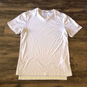 Nike Dri Fit V-neck Shirt size Small